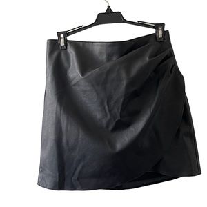 ABERCROMBIE & FITCH vegan leather mini skirt in a medium size